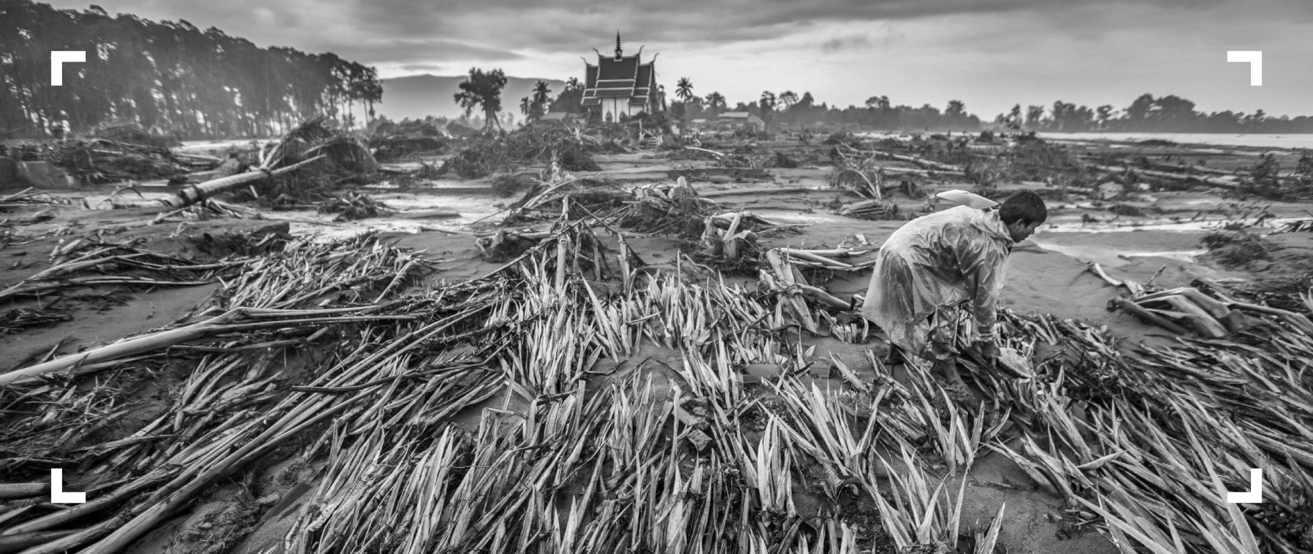 Photograph of the Xe Pian Xe Namnoy dam collapse